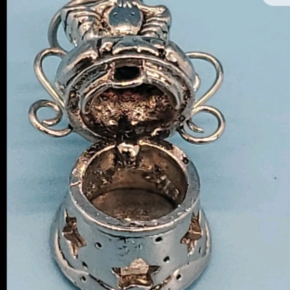 Pendant/Charm Silver Tone Angel 1"x 3/4". Opens up to a small container.Adorable - Picture 2 of 3